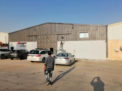 بناء هناجر مبتكرة بطرق عزل حديثة في الرياض